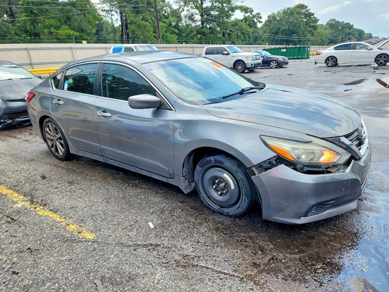 2018 Nissan Altima 2.5 Sr - zdjęcie 4