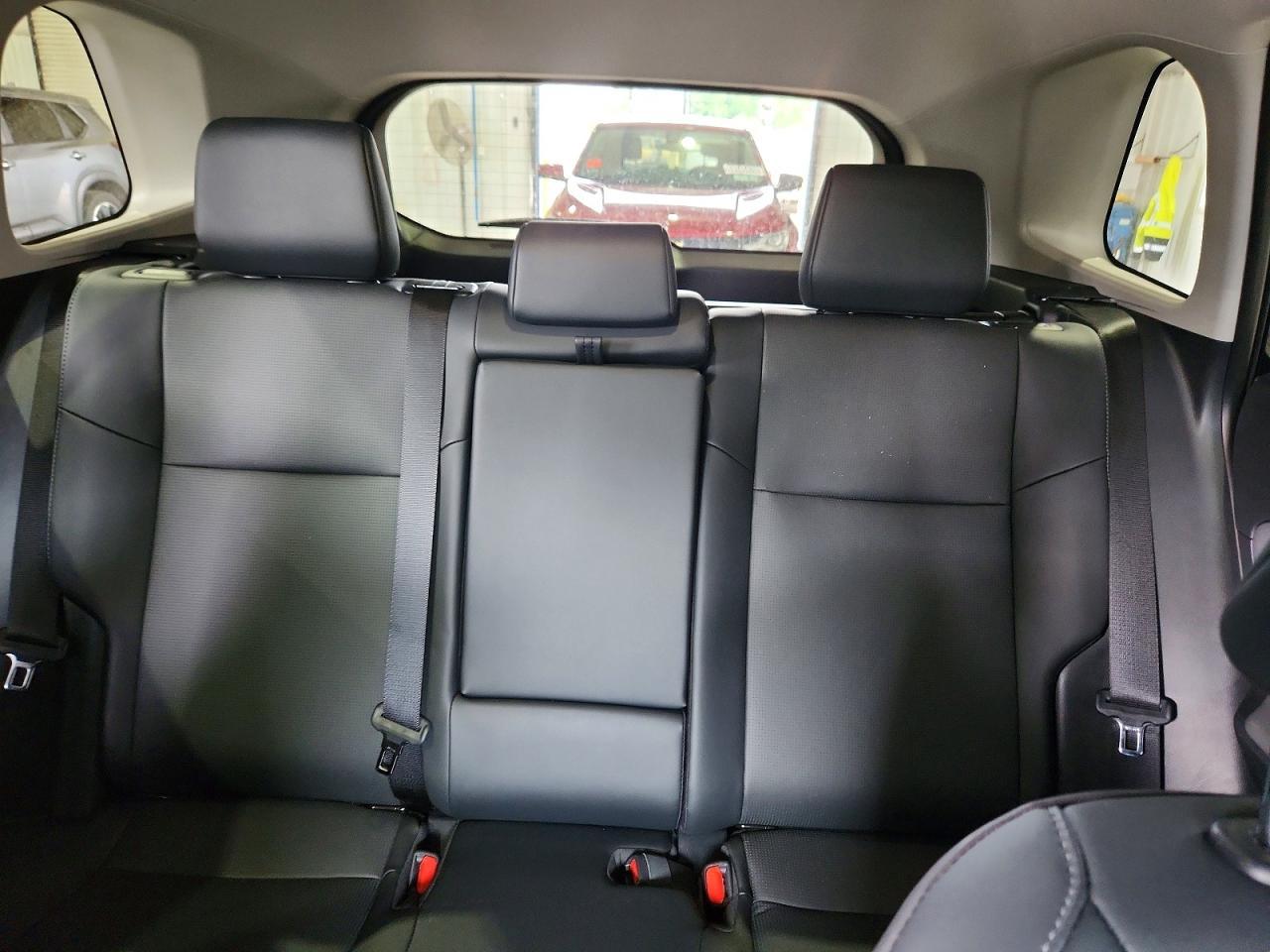 2026 Toyota Rav4 Xle Premium - zdjęcie 10
