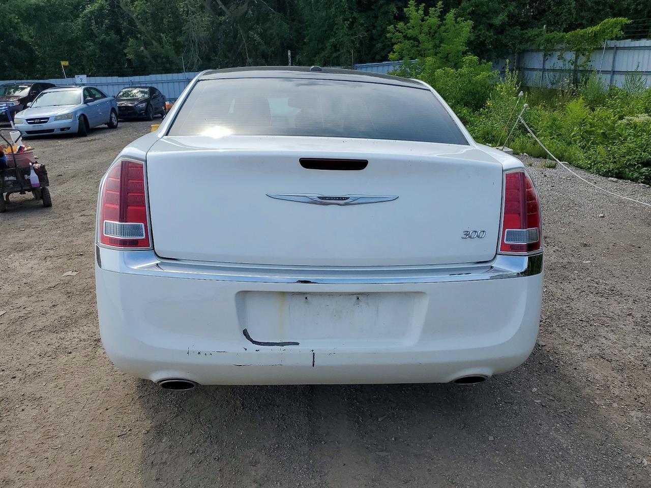 2014 Chrysler 300 - zdjęcie 6