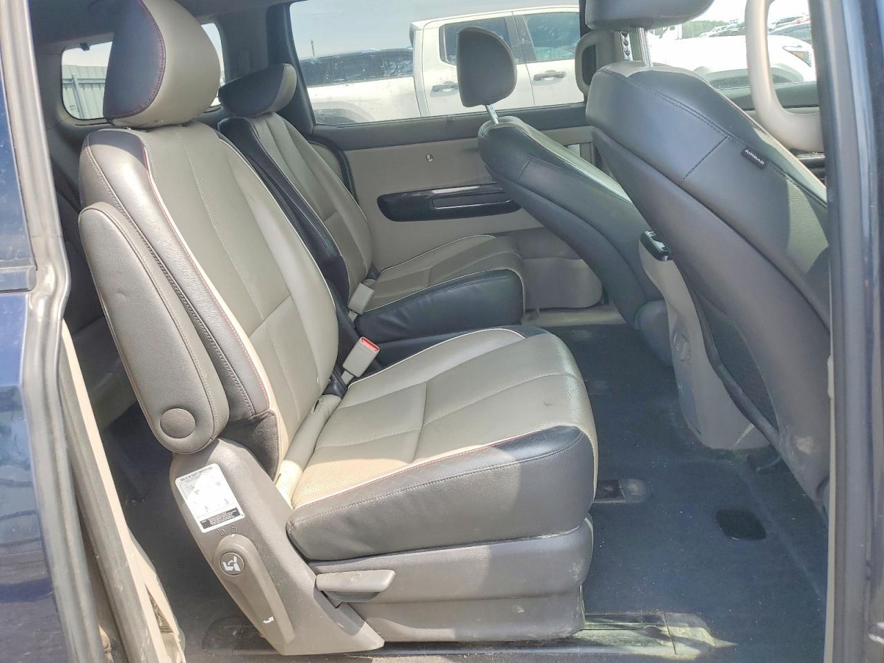 2016 Kia Sedona Sx - zdjęcie 11