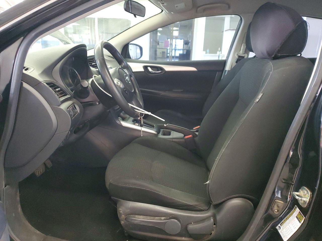2019 Nissan Sentra S - zdjęcie 7