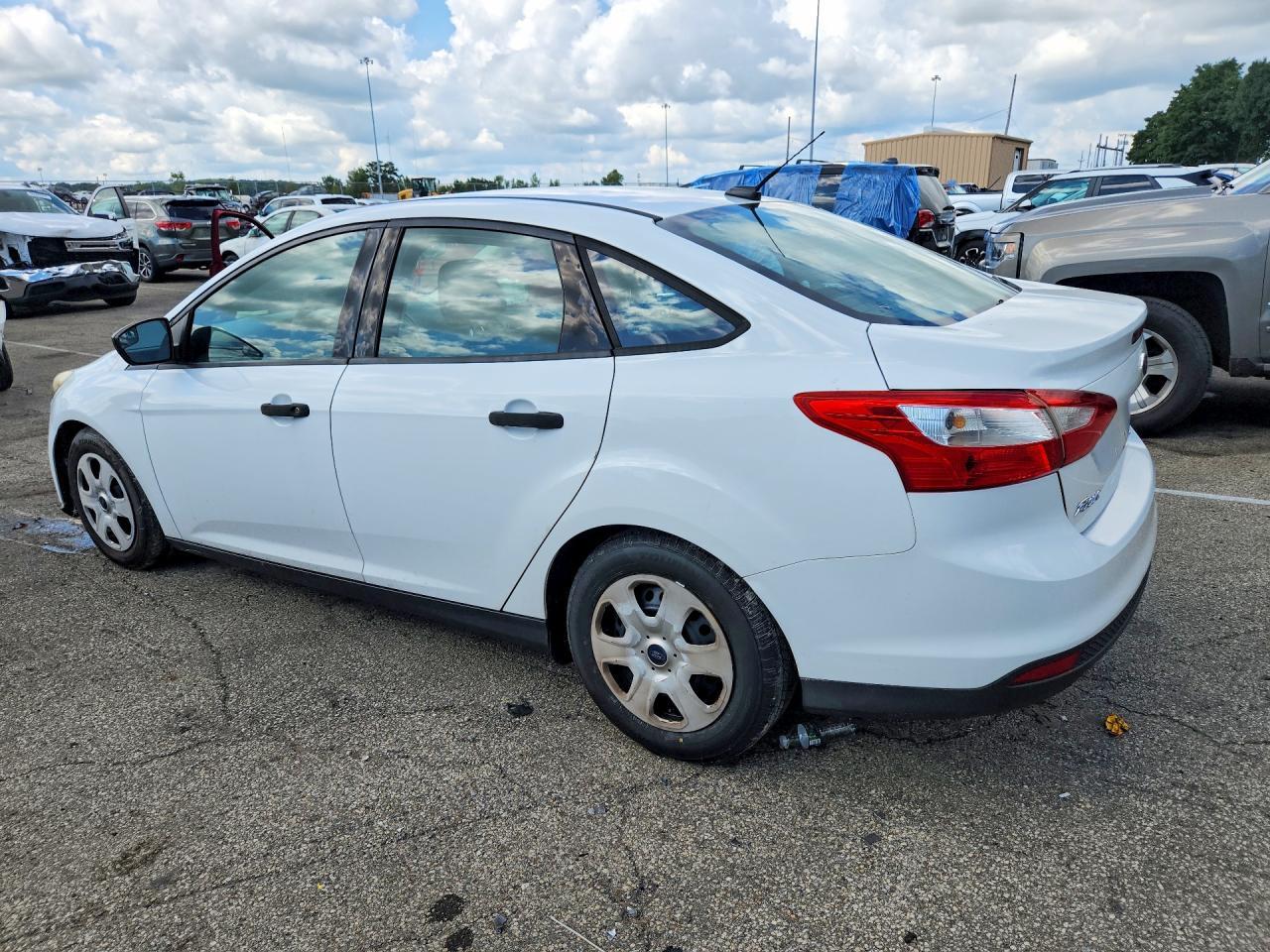 Ford Focus - zdjęcie 2