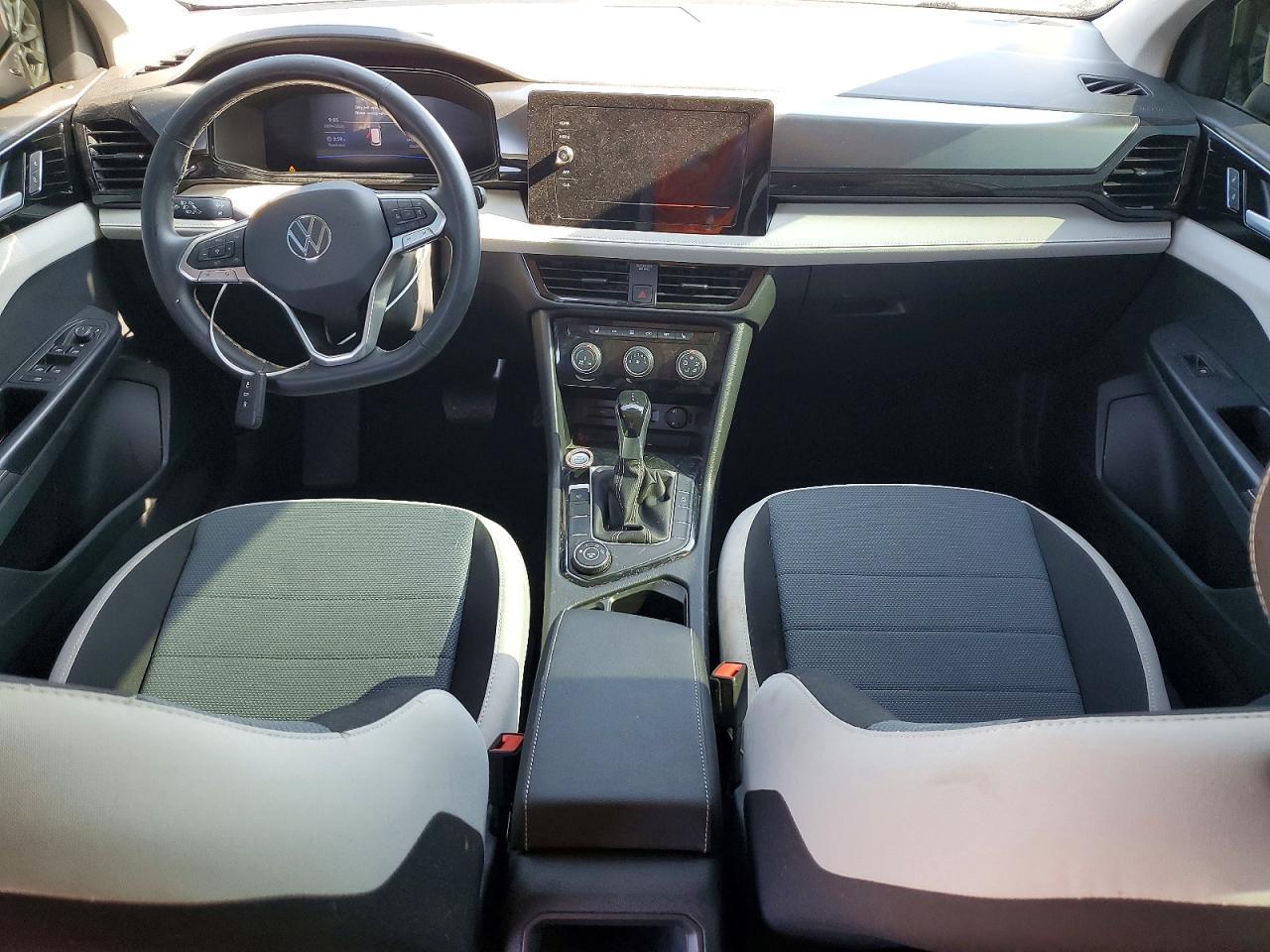 2025 Volkswagen Taos S - zdjęcie 8