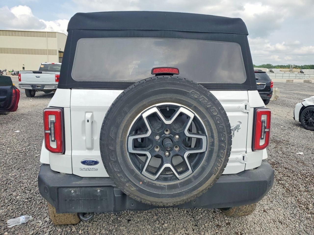 2024 Ford Bronco Outer Banks - zdjęcie 6
