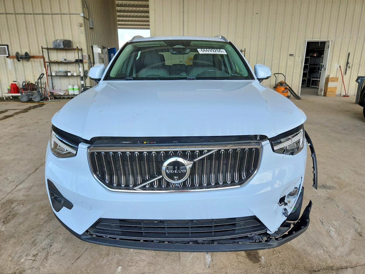 2024 Volvo Xc40 Plus - zdjęcie 5