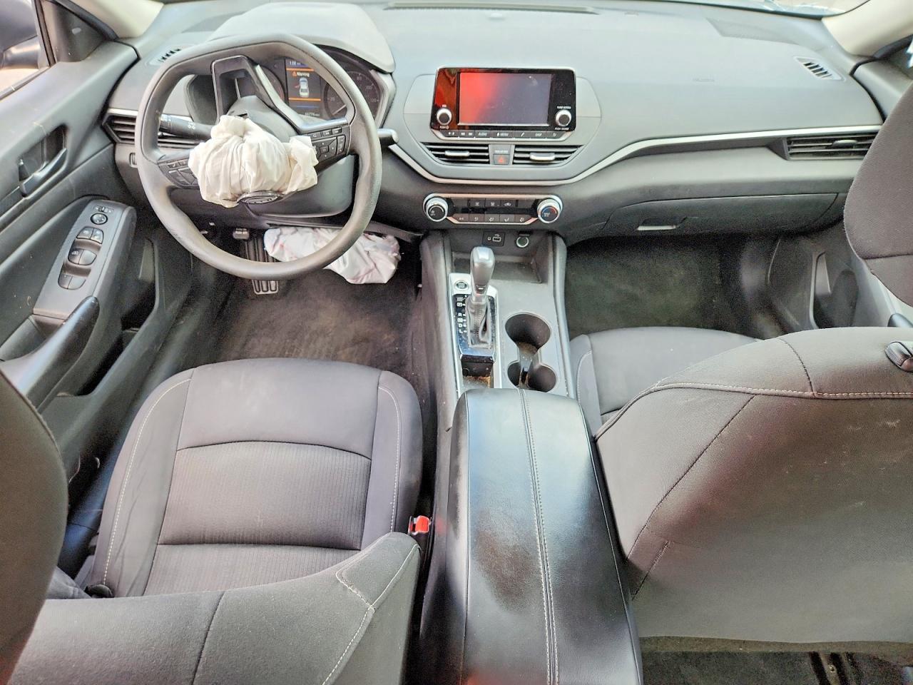 2024 Nissan Altima S - zdjęcie 8