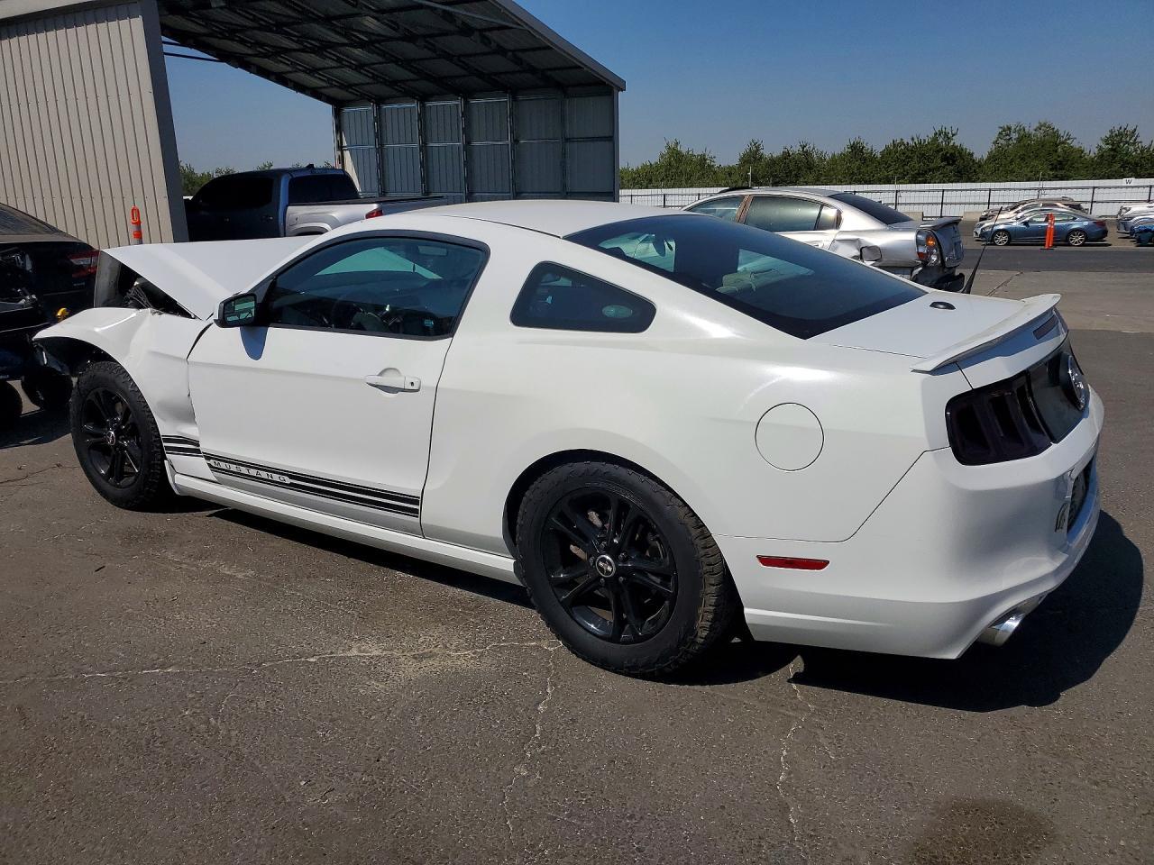 2014 Ford Mustang - zdjęcie 2