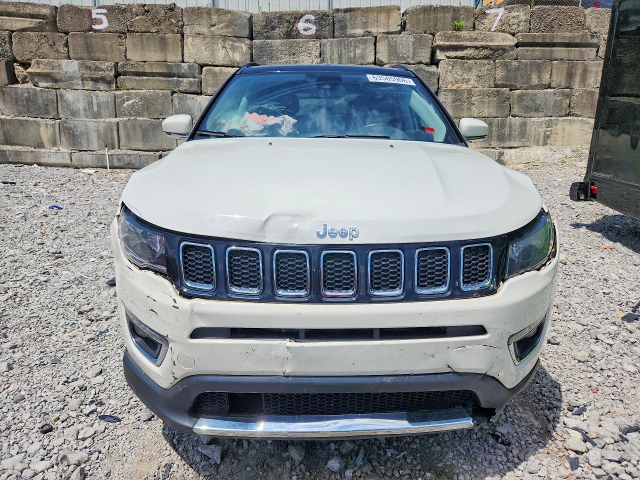 2021 Jeep Compass Limited - zdjęcie 5