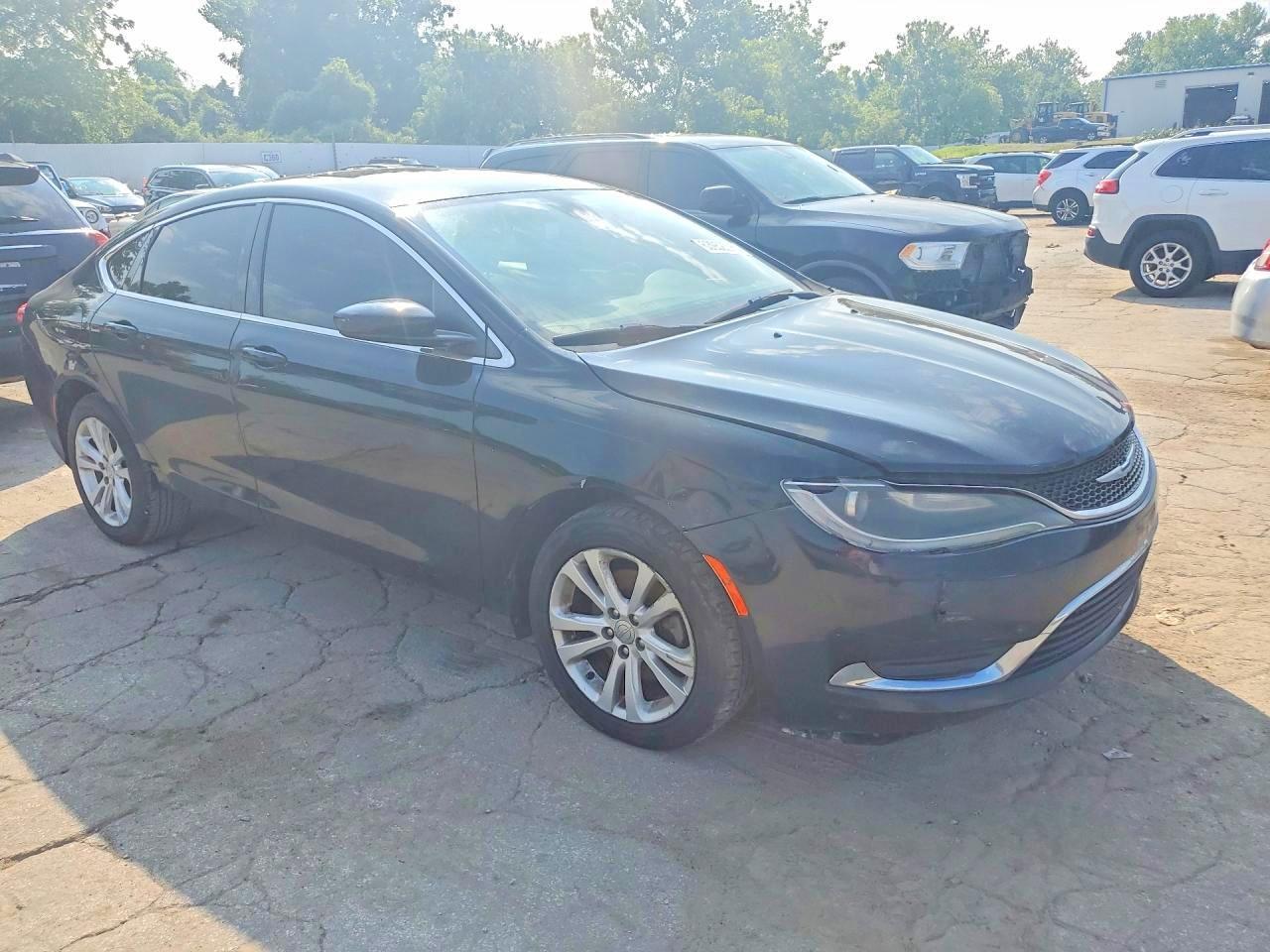 2016 Chrysler 200 Limited - zdjęcie 4