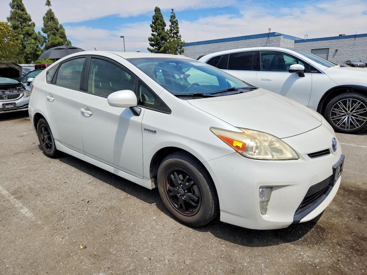 2015 Toyota Prius Two - zdjęcie 4