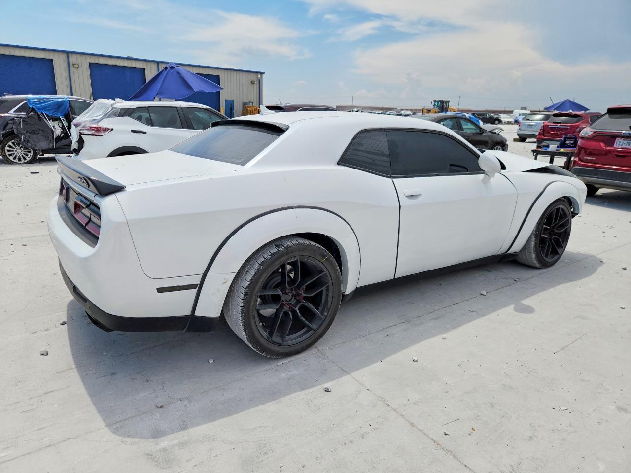 2017 Dodge Challenger Srt 392 - zdjęcie 3