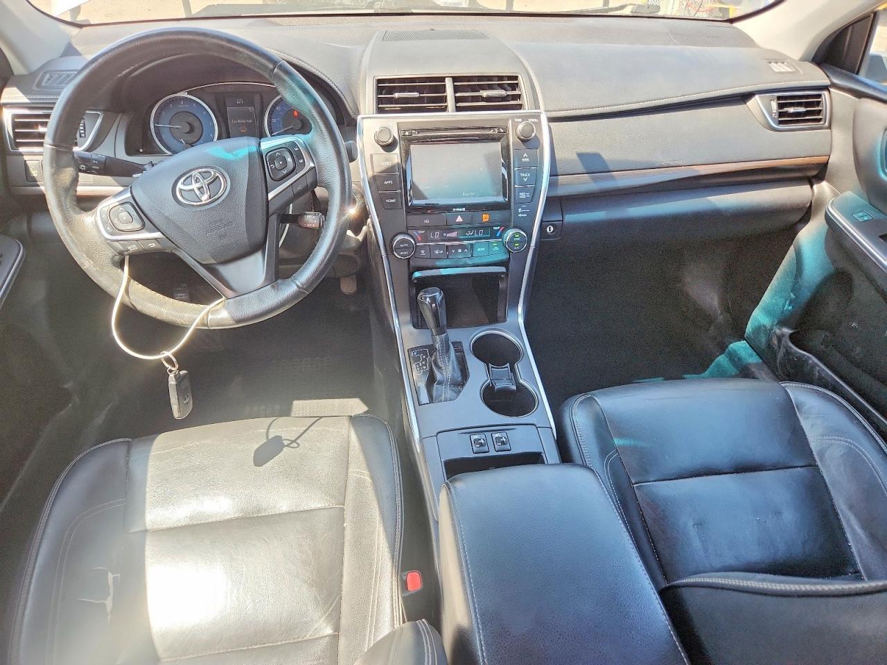 2016 Toyota Camry Xle - zdjęcie 8