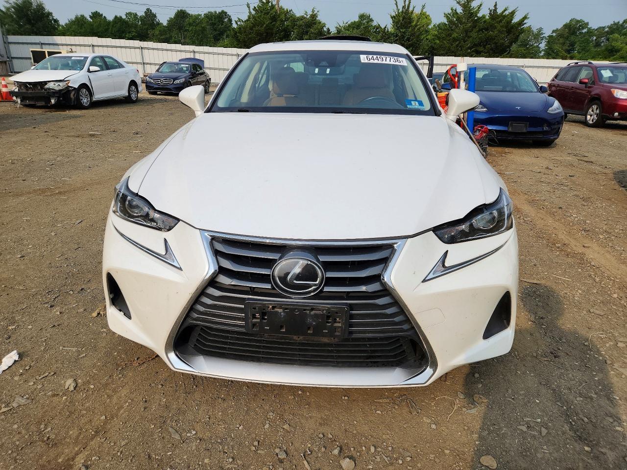 2018 Lexus Is 300 - zdjęcie 5