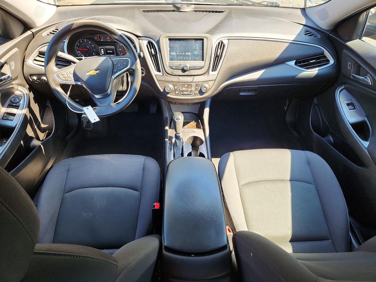 2017 Chevrolet Malibu Ls - zdjęcie 8