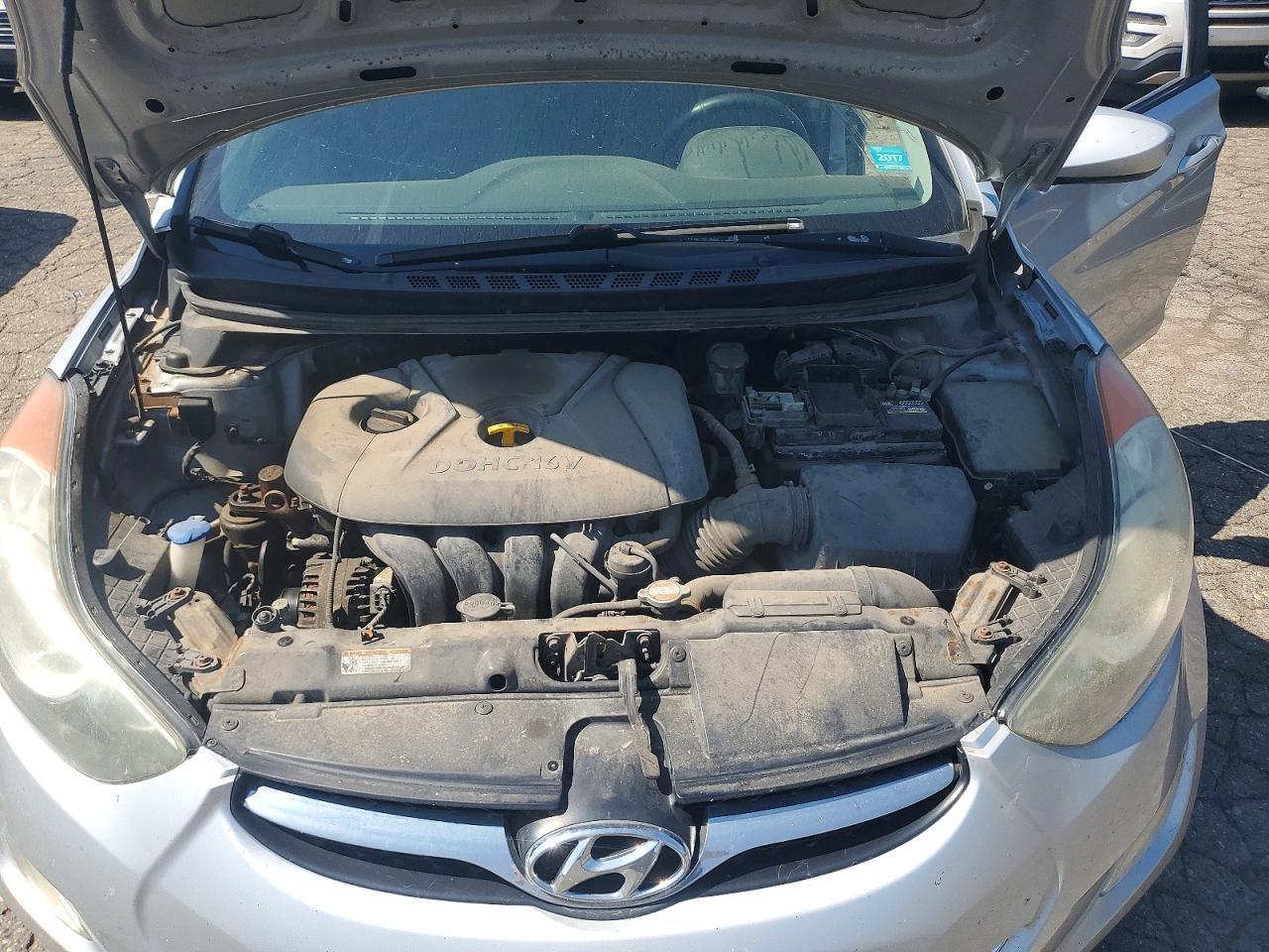 2013 Hyundai Elantra Gls - zdjęcie 11