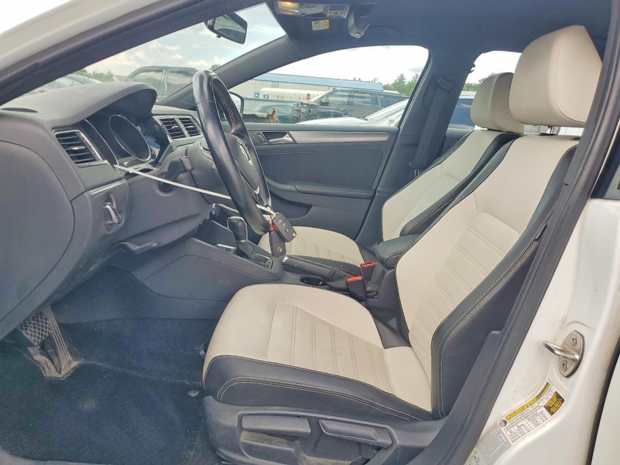 2016 Volkswagen Jetta Sport - zdjęcie 7