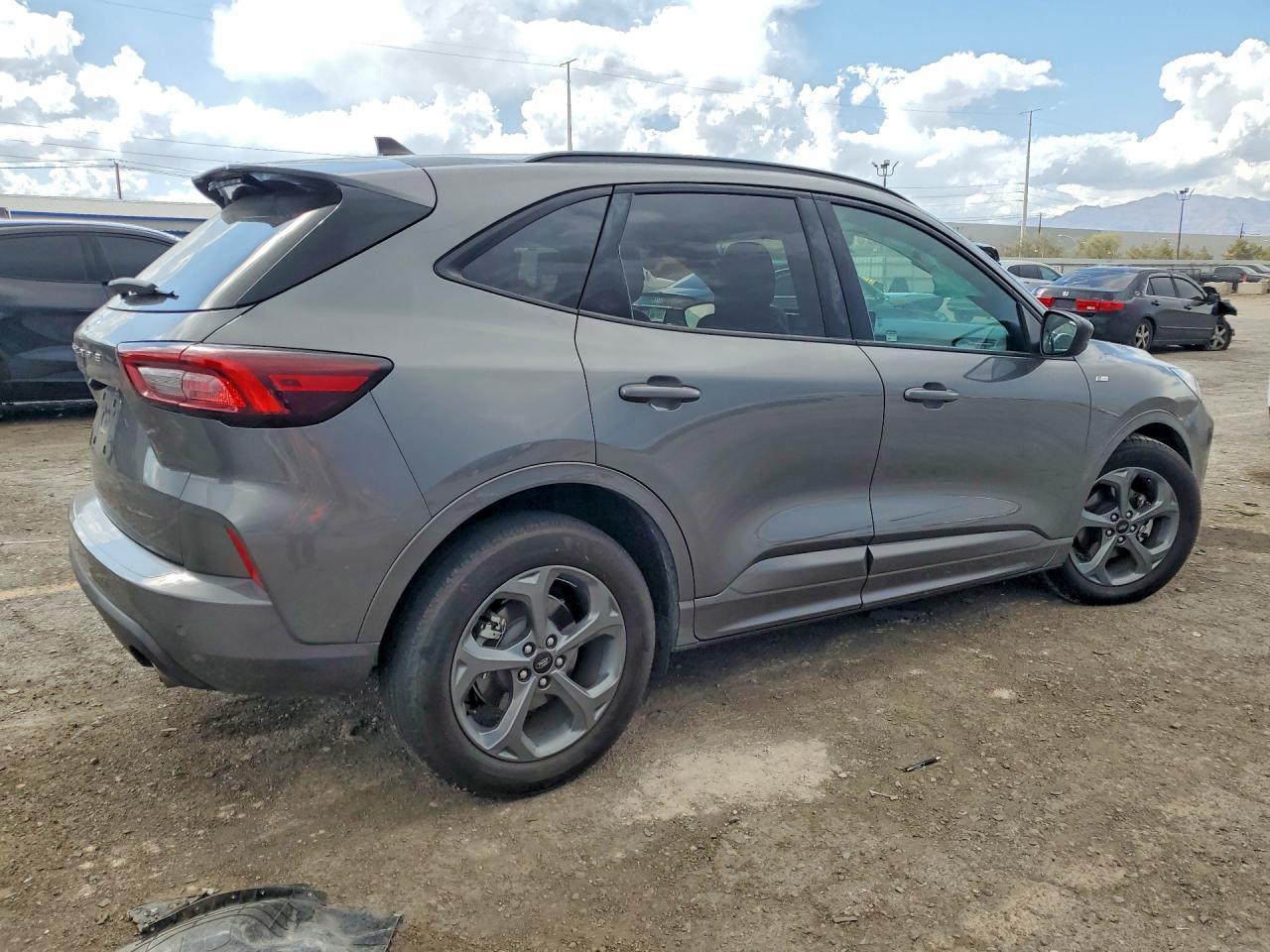 2024 Ford Escape St Line - zdjęcie 3