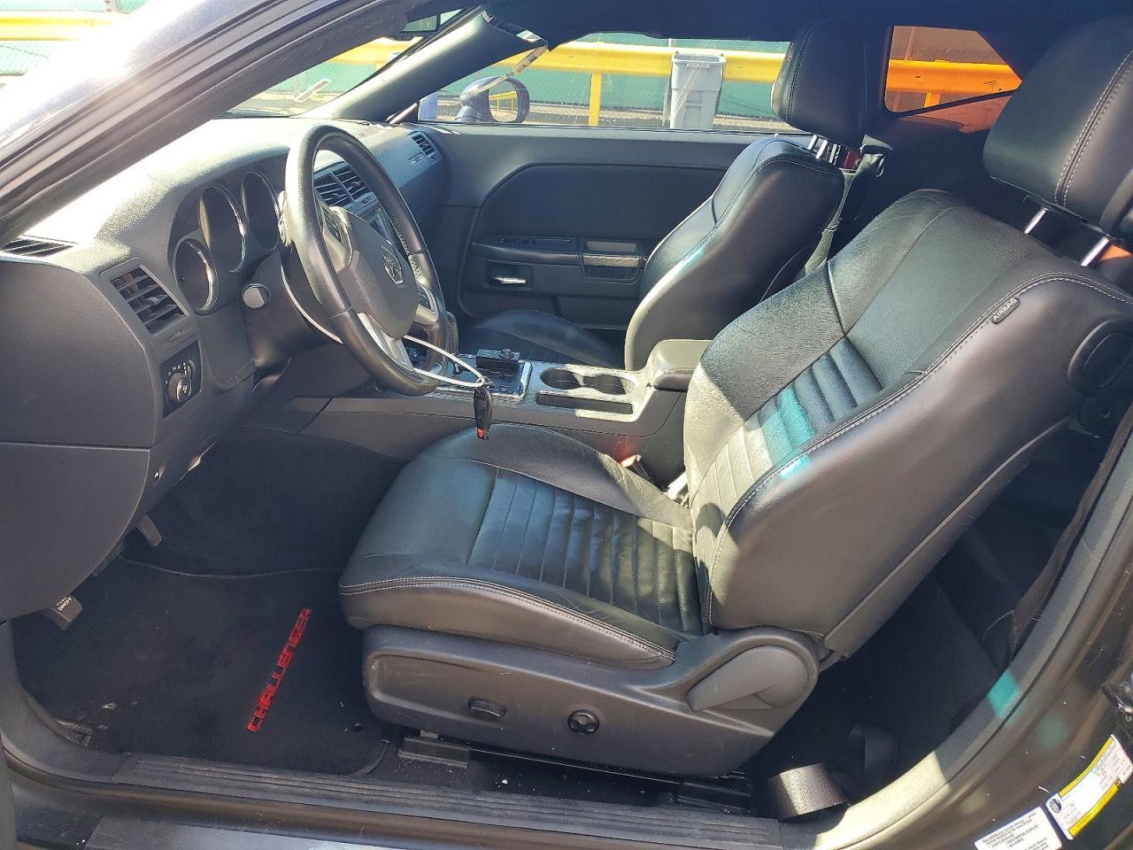 2013 Dodge Challenger R/T - zdjęcie 7