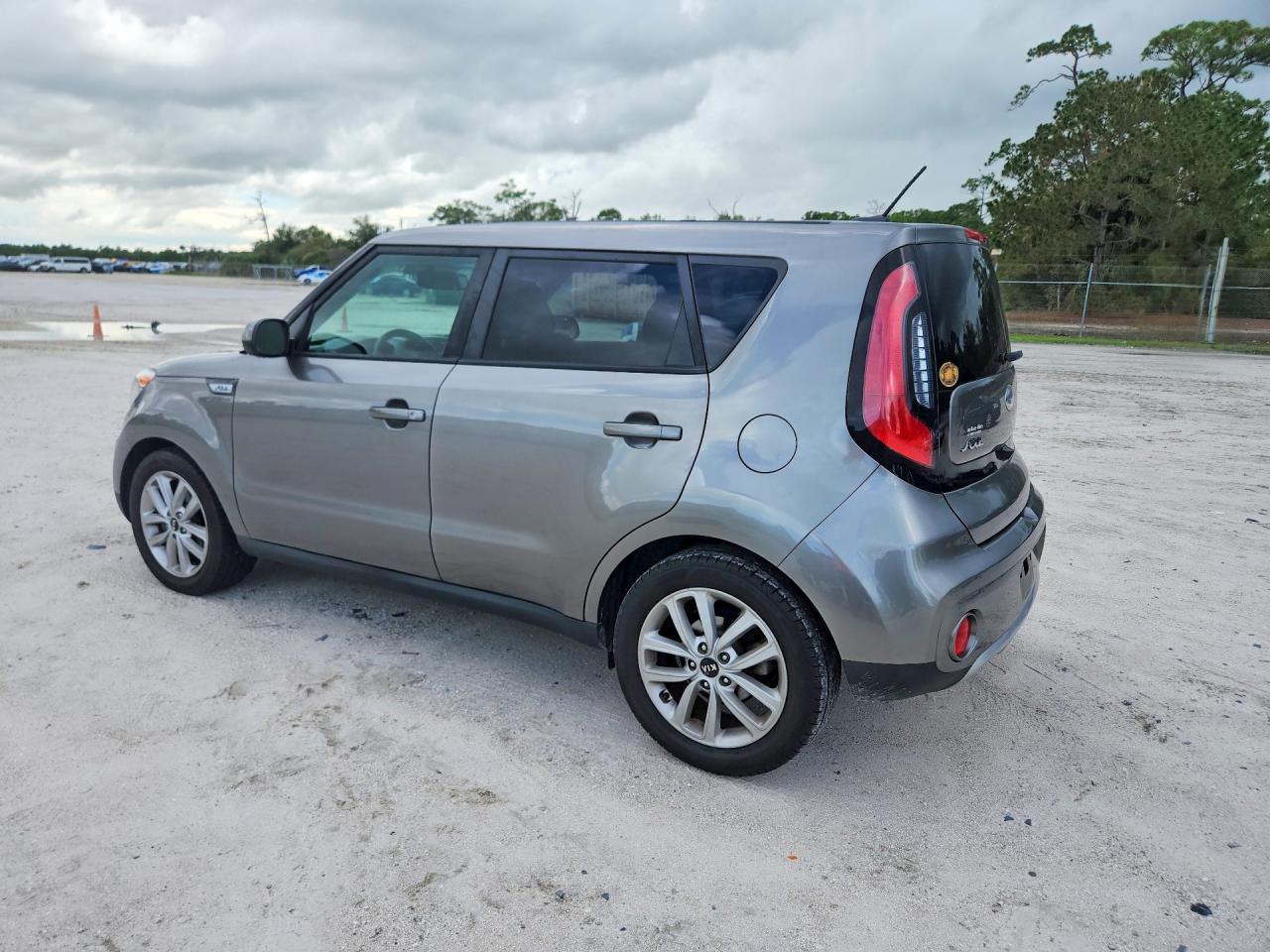 2017 Kia Soul + - zdjęcie 2