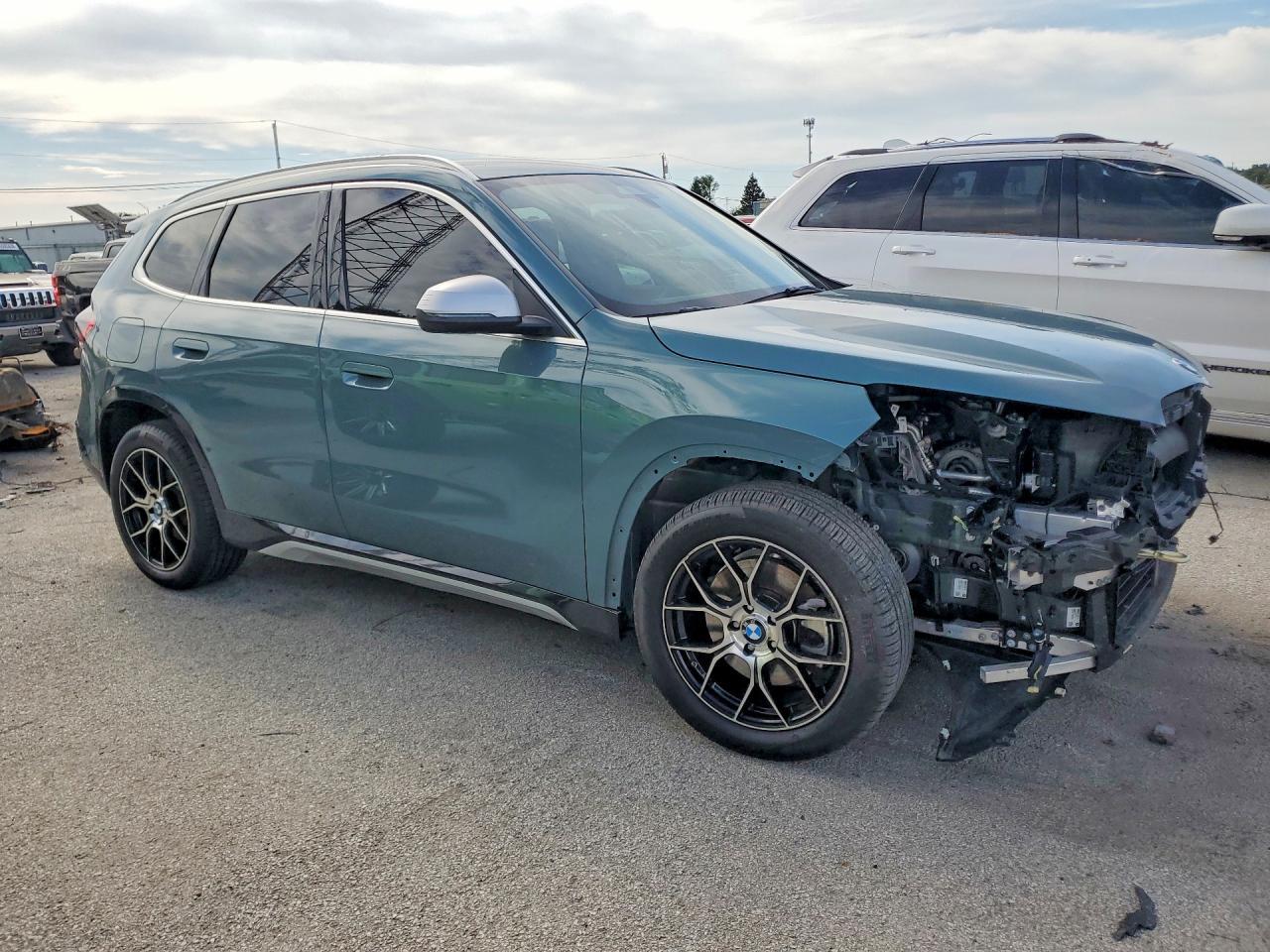 2023 BMW X1 xDrive28I - zdjęcie 4
