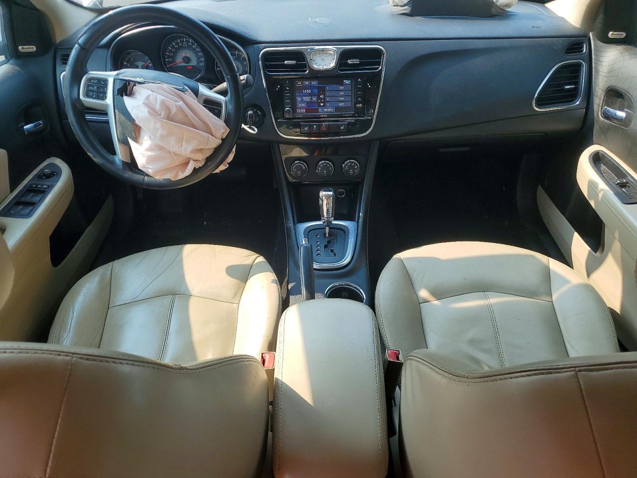 2014 Chrysler 200 Limited - zdjęcie 8