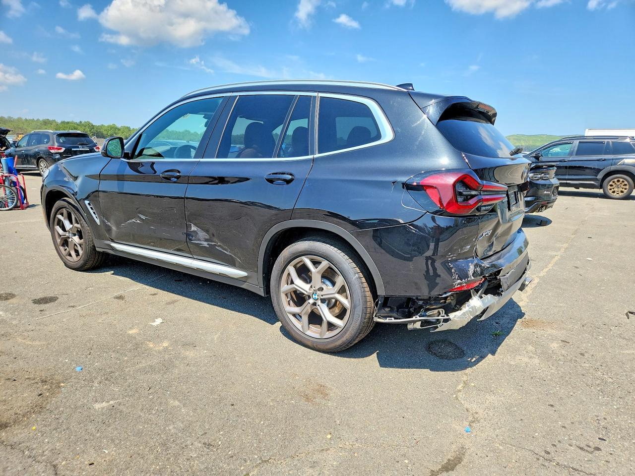 2022 BMW X3 xDrive30I - zdjęcie 2