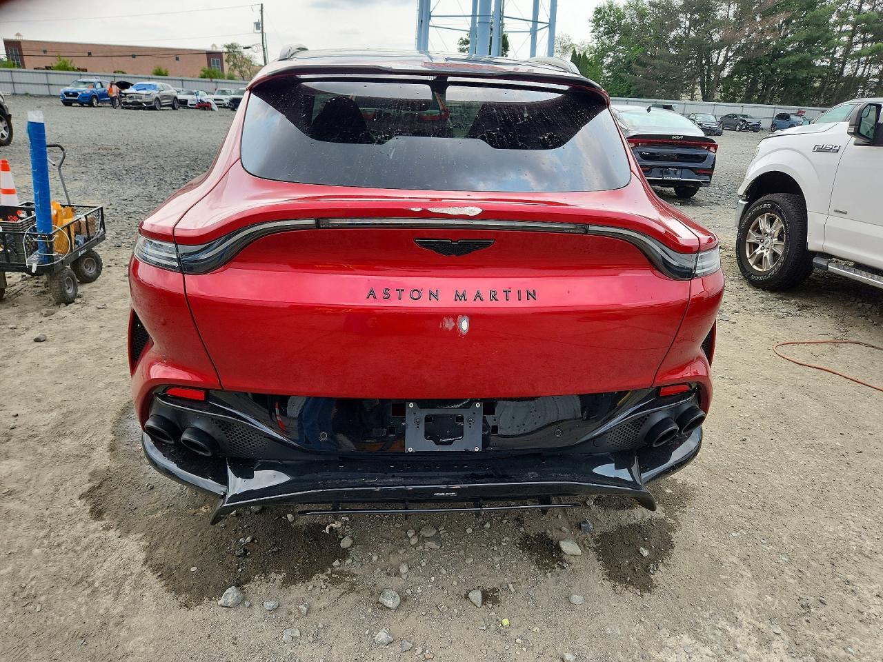 2023 Aston Martin Dbx 707 - zdjęcie 6