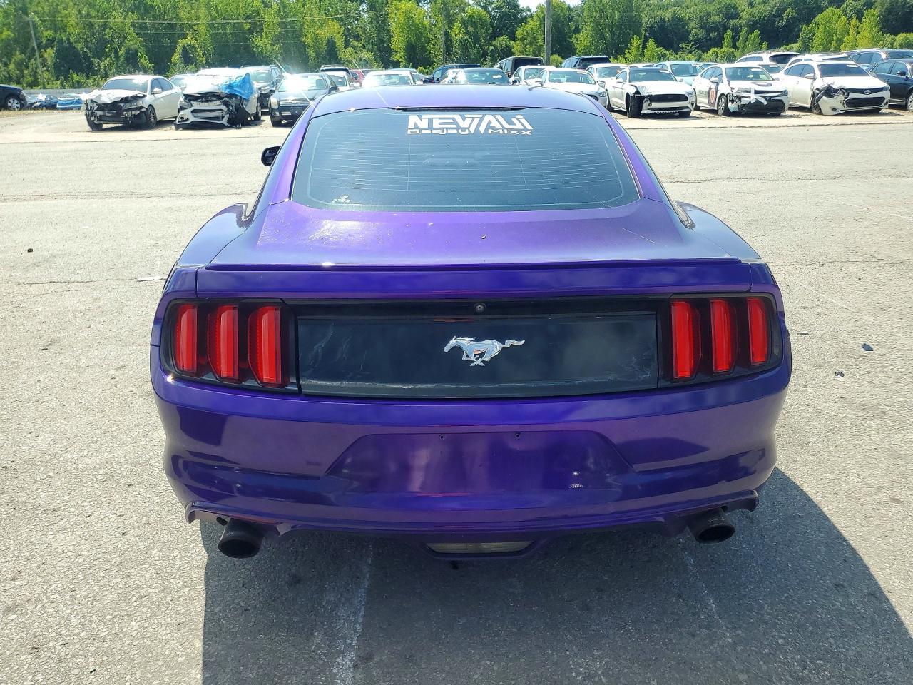 2015 Ford Mustang - zdjęcie 6