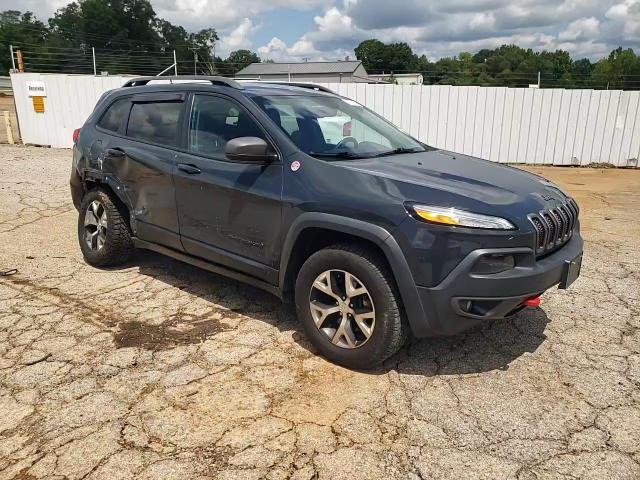 2017 Jeep Cherokee Trailhawk - zdjęcie 14