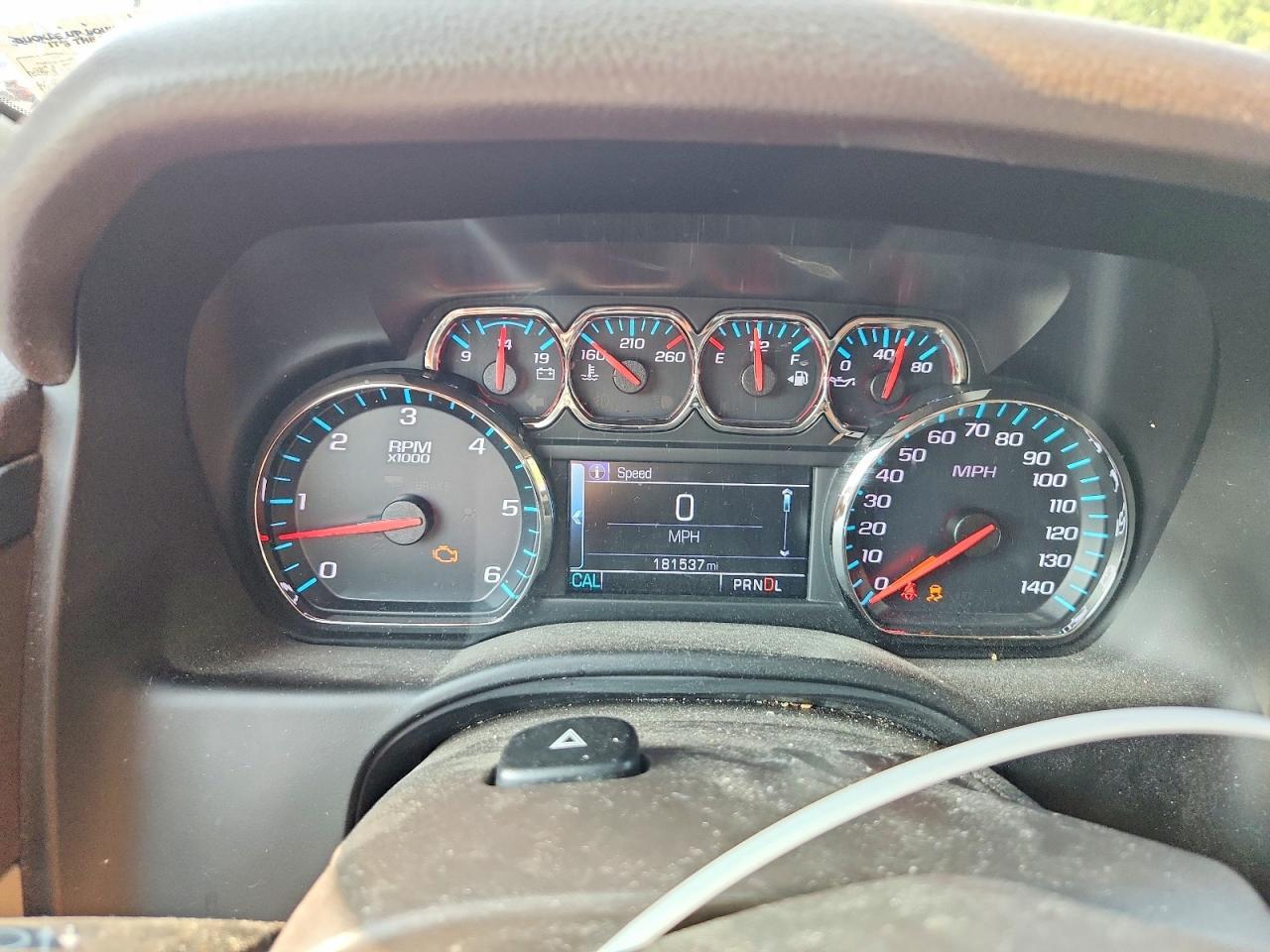 2018 Chevrolet Tahoe C1500 Ls - zdjęcie 9