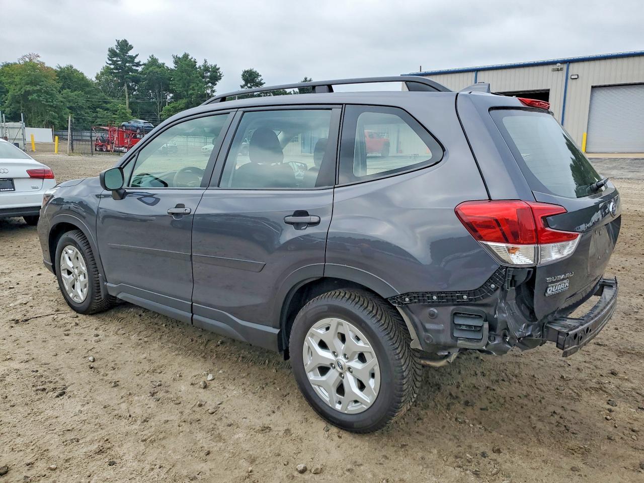 2021 Subaru Forester - zdjęcie 2