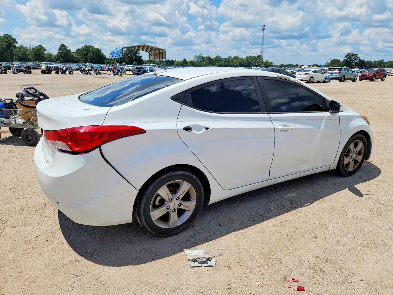 2013 Hyundai Elantra Gls - zdjęcie 3