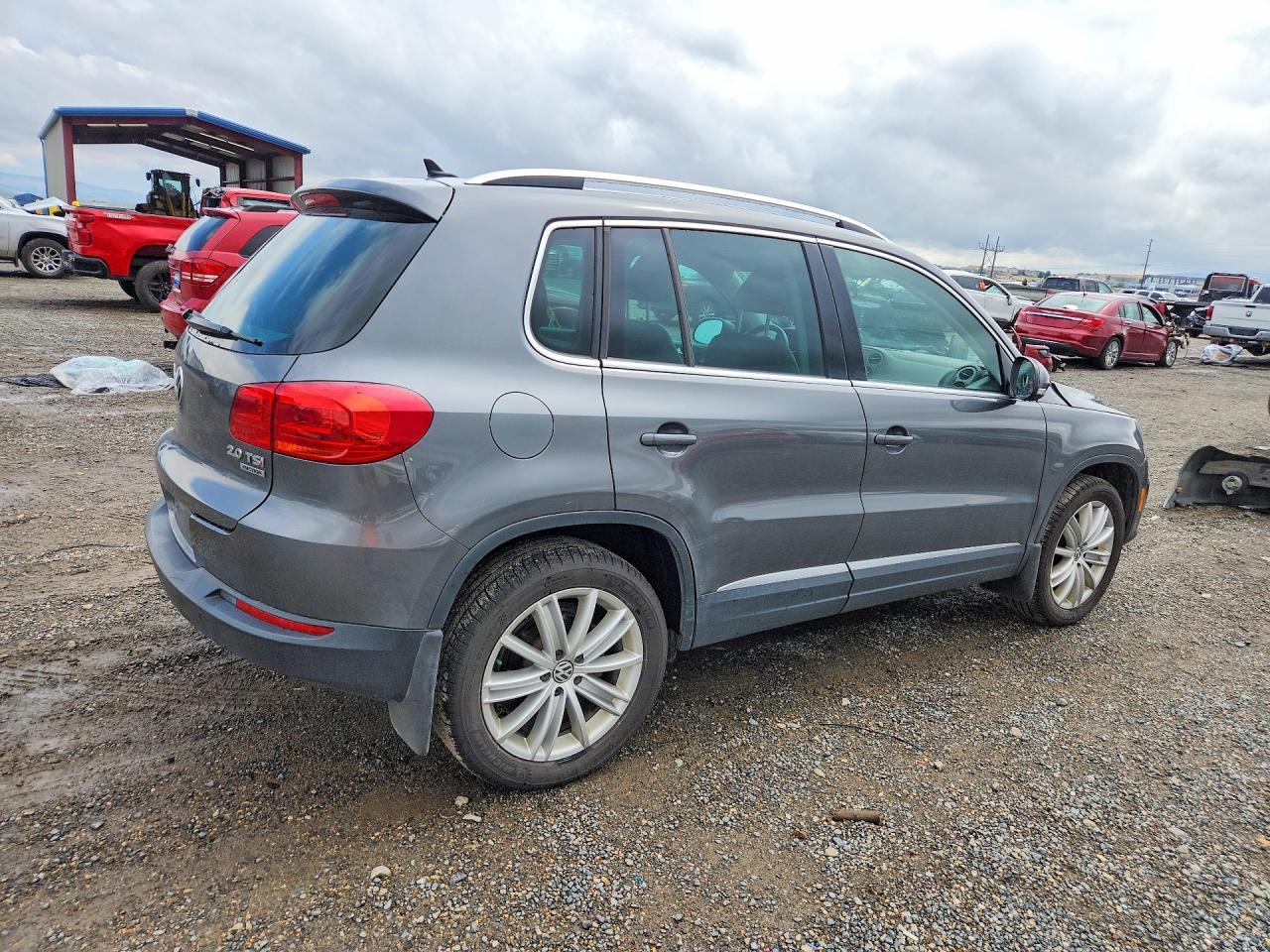 Volkswagen Tiguan - zdjęcie 3