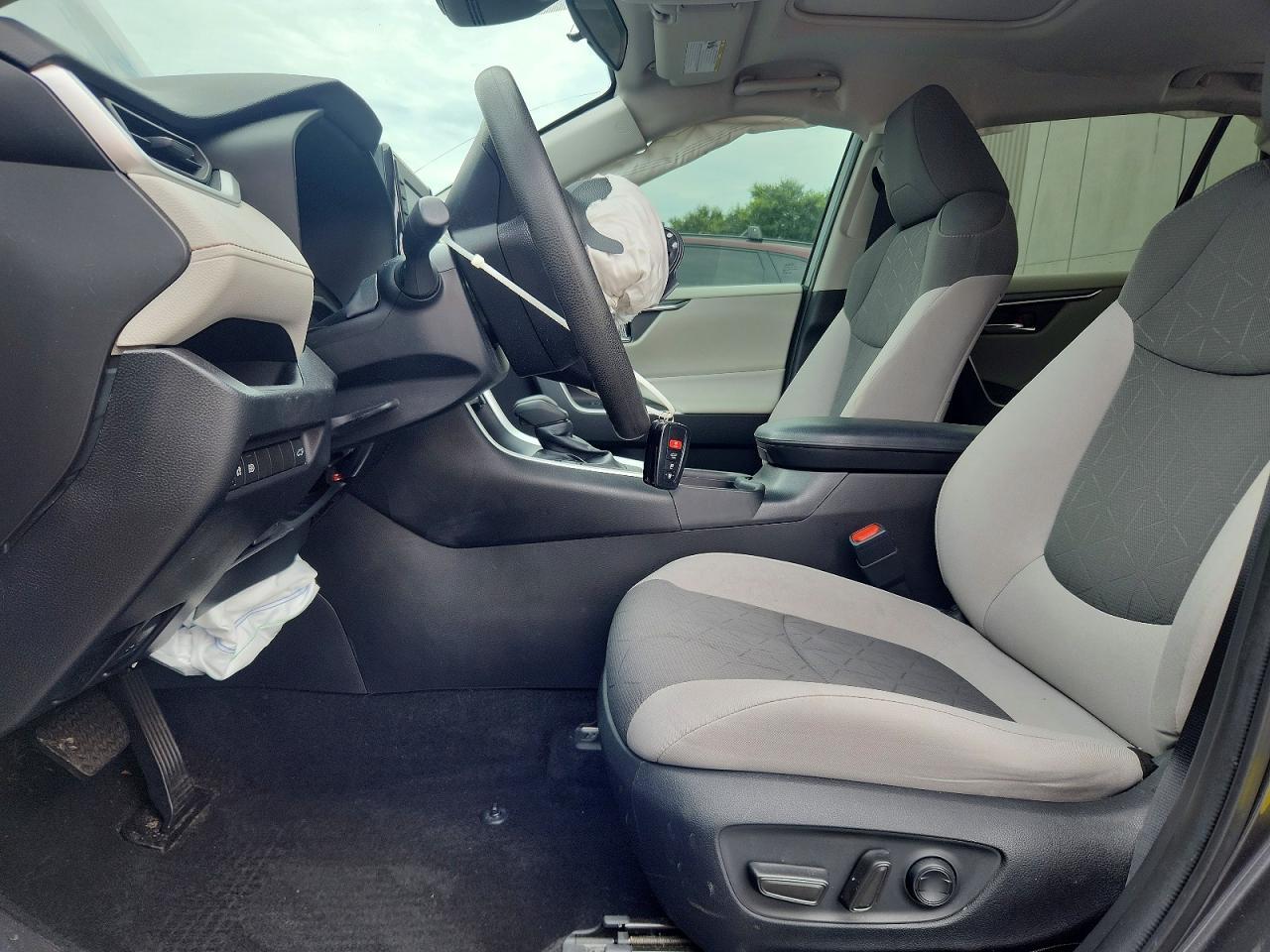 2022 Toyota Rav4 Xle - zdjęcie 7