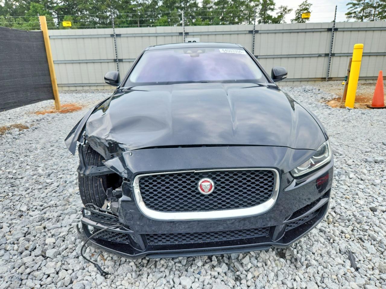 2017 Jaguar Xe Premium - zdjęcie 5