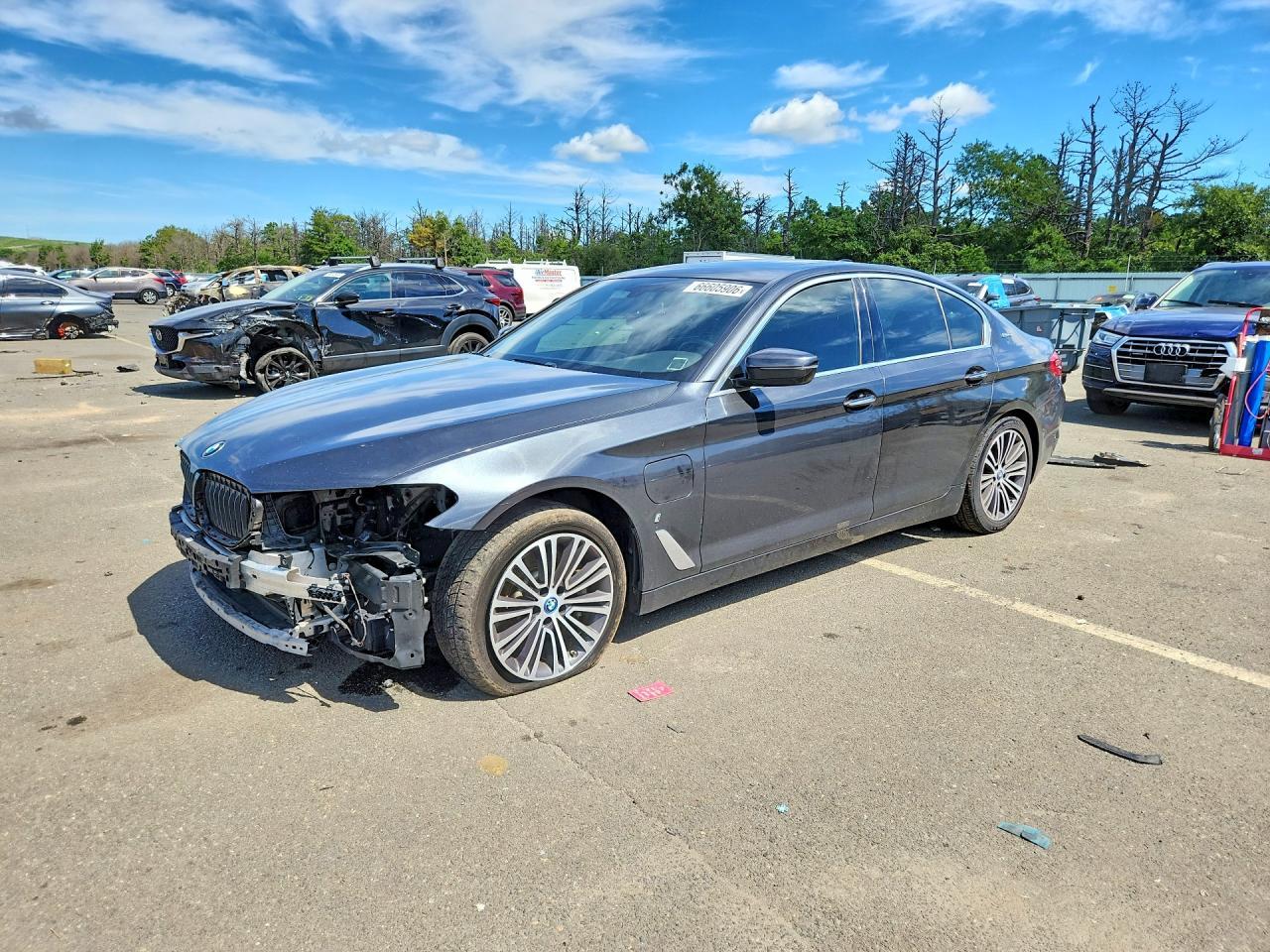 2018 BMW Seria 5 530e - zdjęcie główne