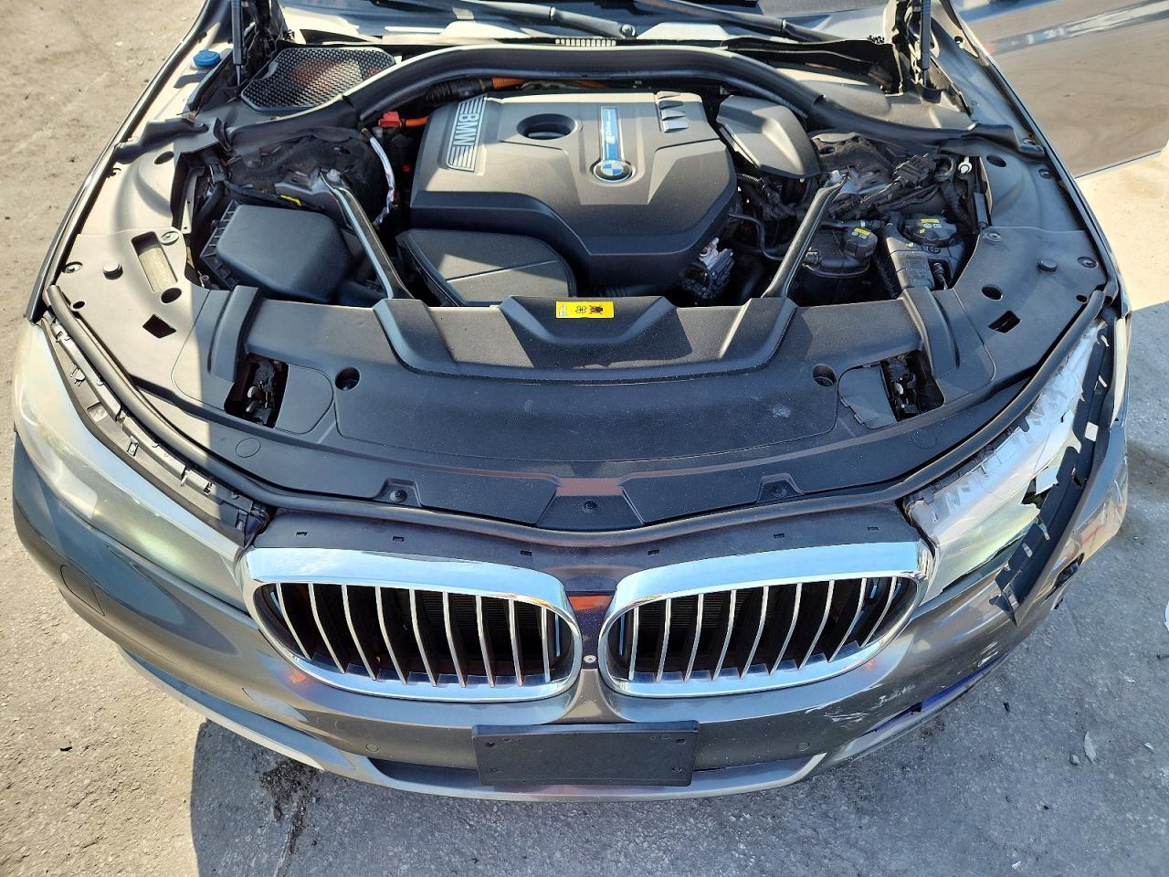 2017 BMW Seria 7 740e - zdjęcie 11
