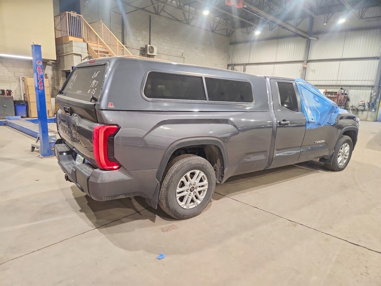 2024 Toyota Tundra Sr5 - zdjęcie 3