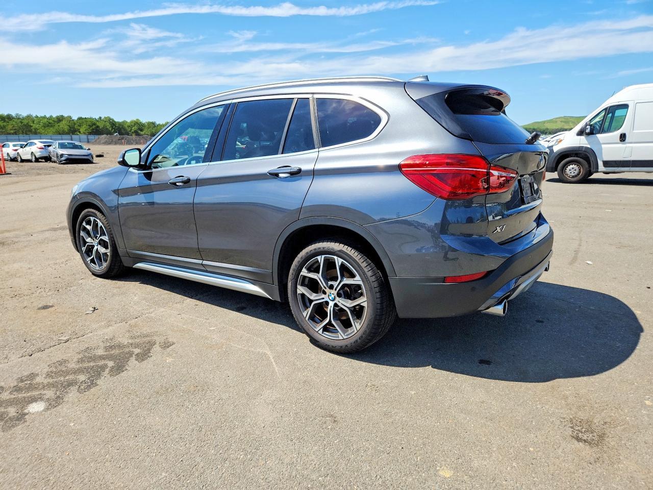 BMW X1 - zdjęcie 2
