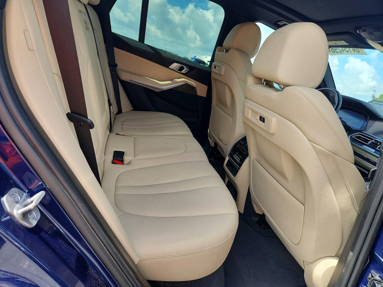 2022 BMW X5 xDrive40I - zdjęcie 11