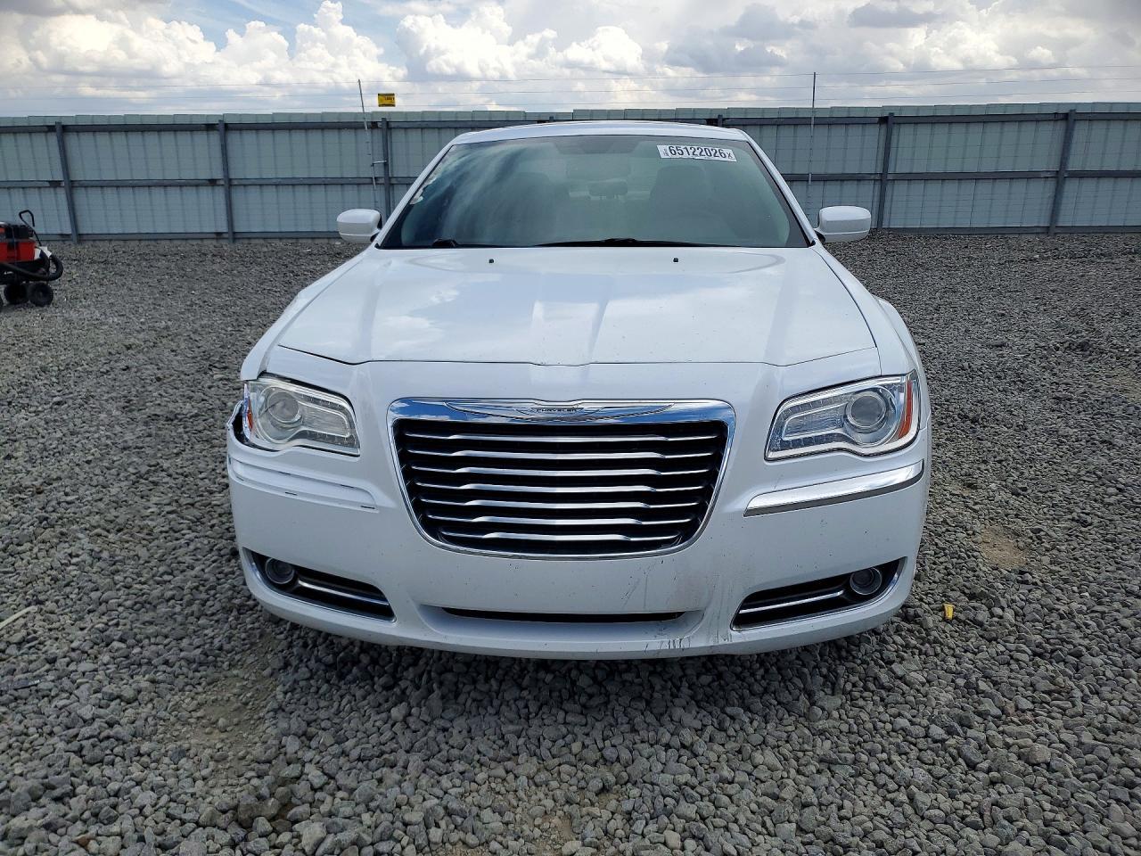 2013 Chrysler 300 - zdjęcie 5