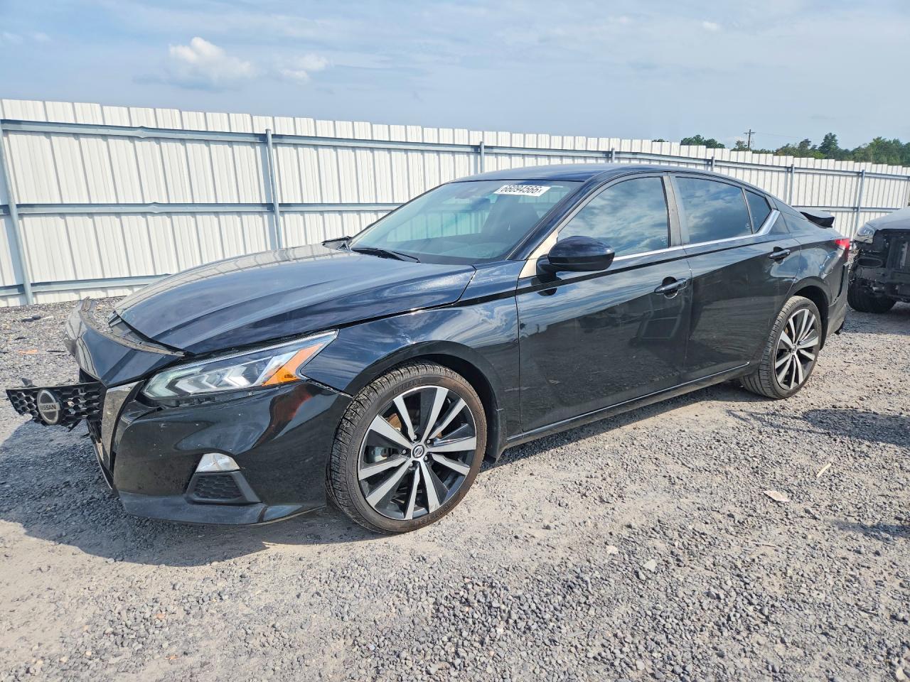 2021 Nissan Altima Sr - zdjęcie główne