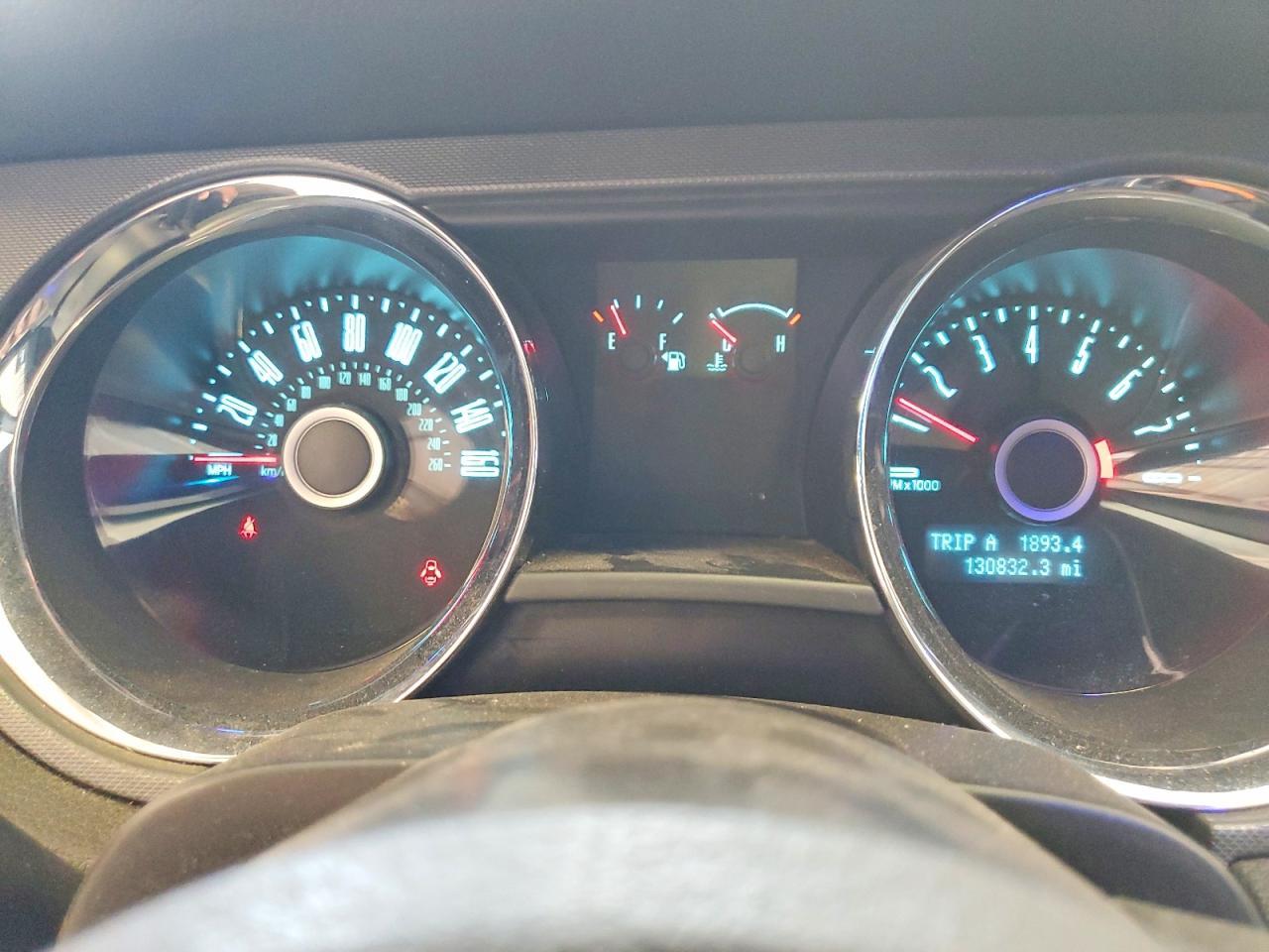 2014 Ford Mustang - zdjęcie 9