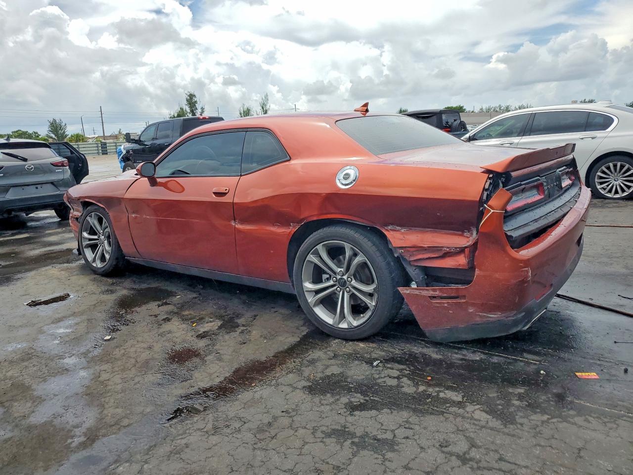 2022 Dodge Challenger Gt - zdjęcie 2