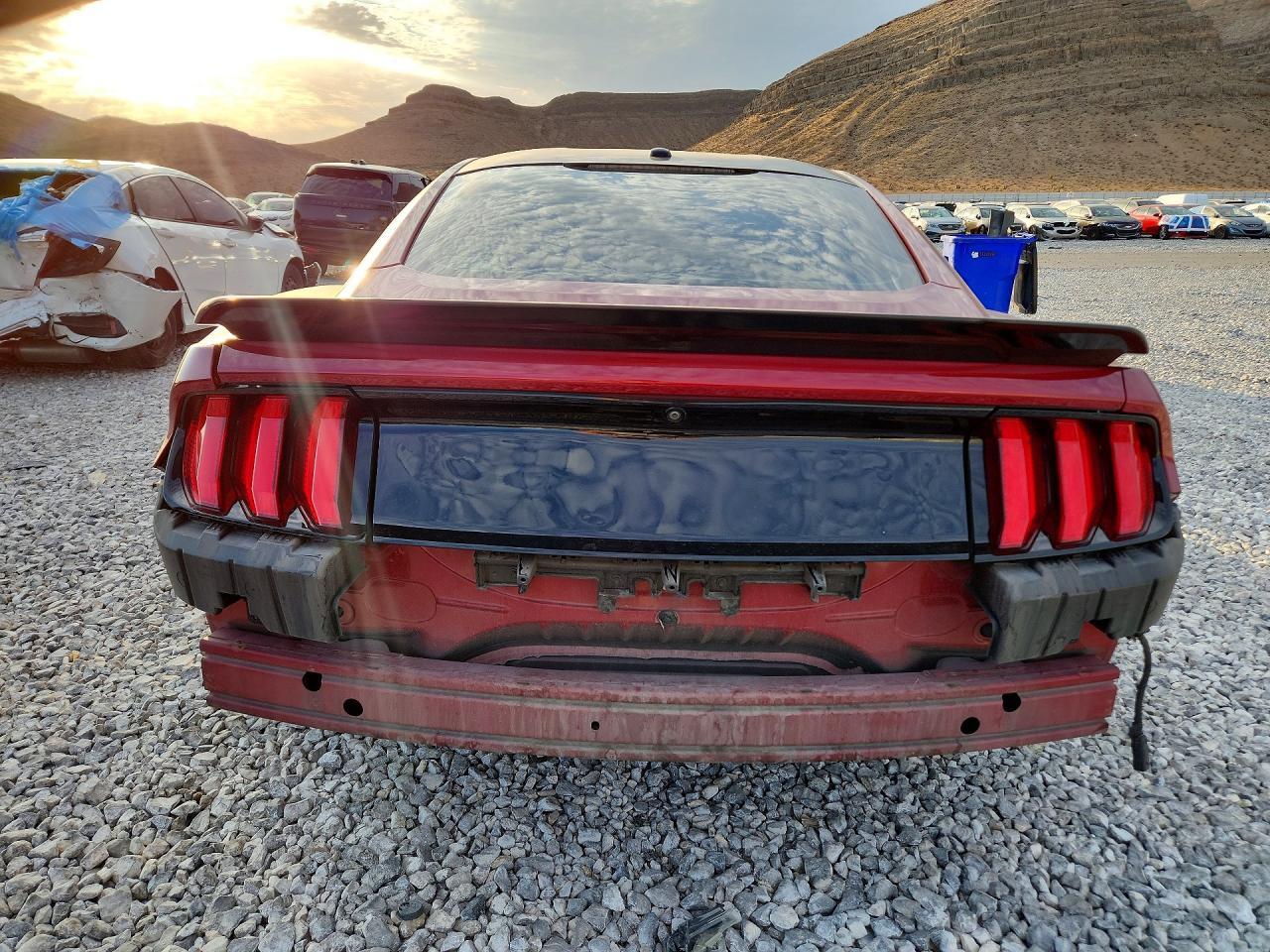 2019 Ford Mustang - zdjęcie 6