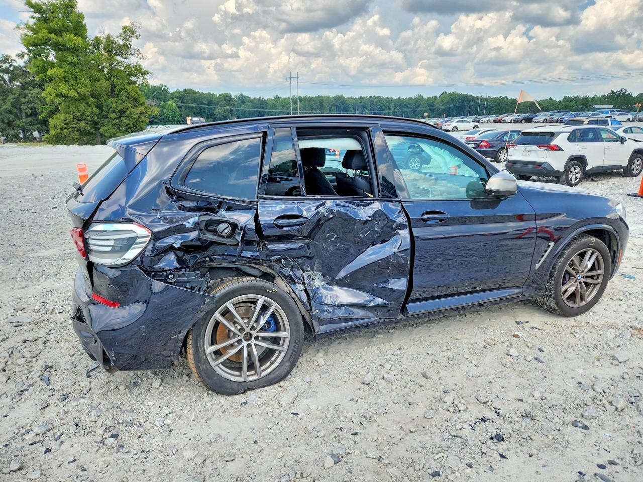 2020 BMW X3 xDrivem40I - zdjęcie 3