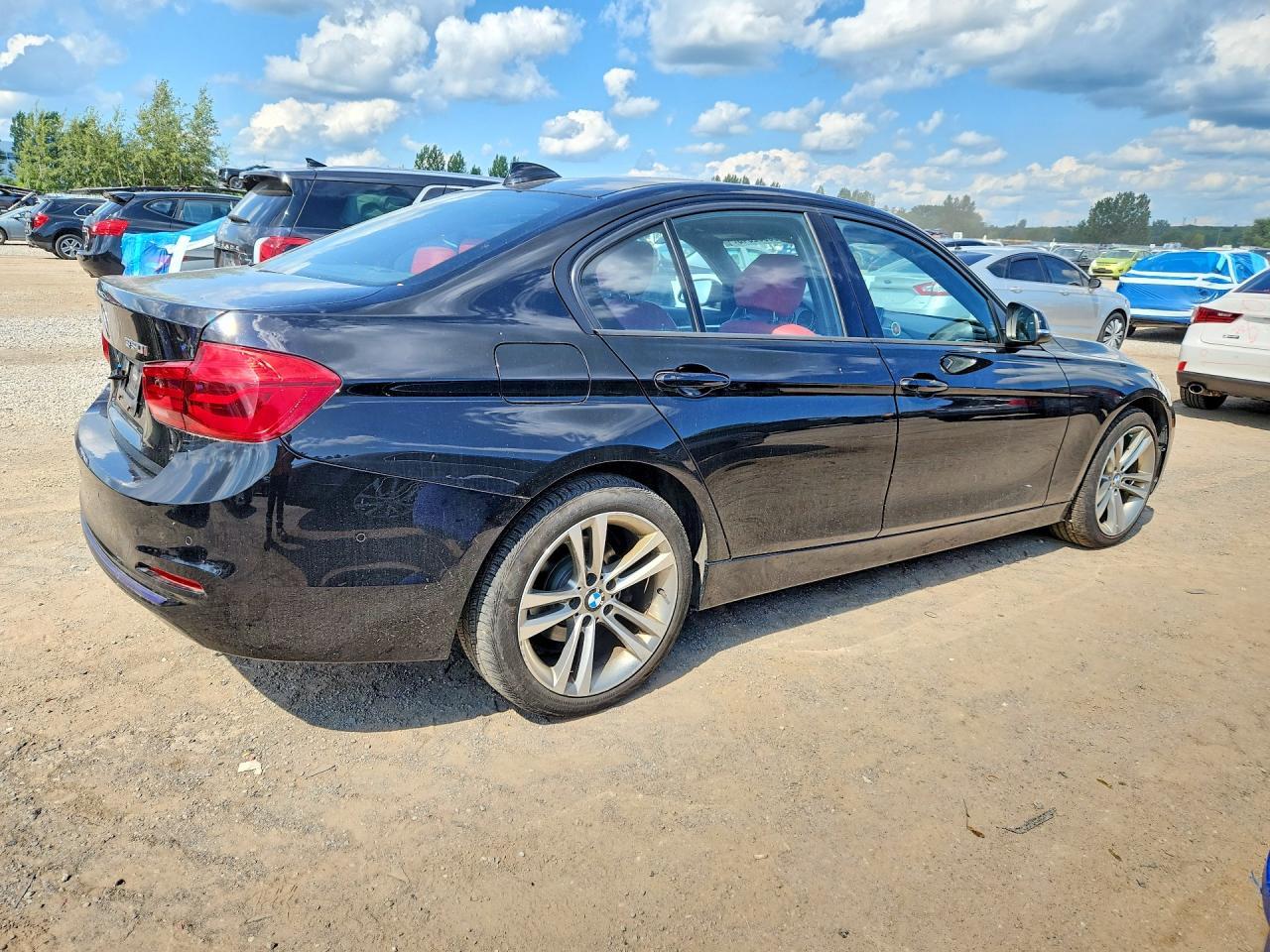 2018 BMW 330 Xi - zdjęcie 3