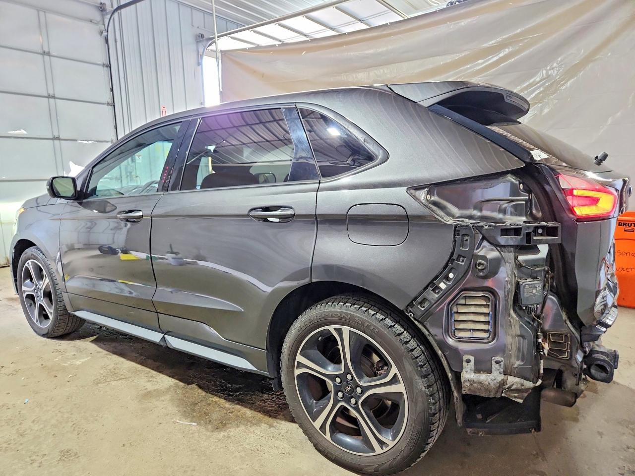 2019 Ford Edge St - zdjęcie 2