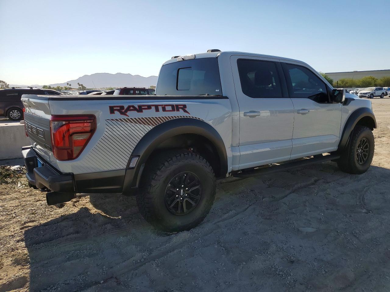 2026 Ford F150 Raptor - zdjęcie 3