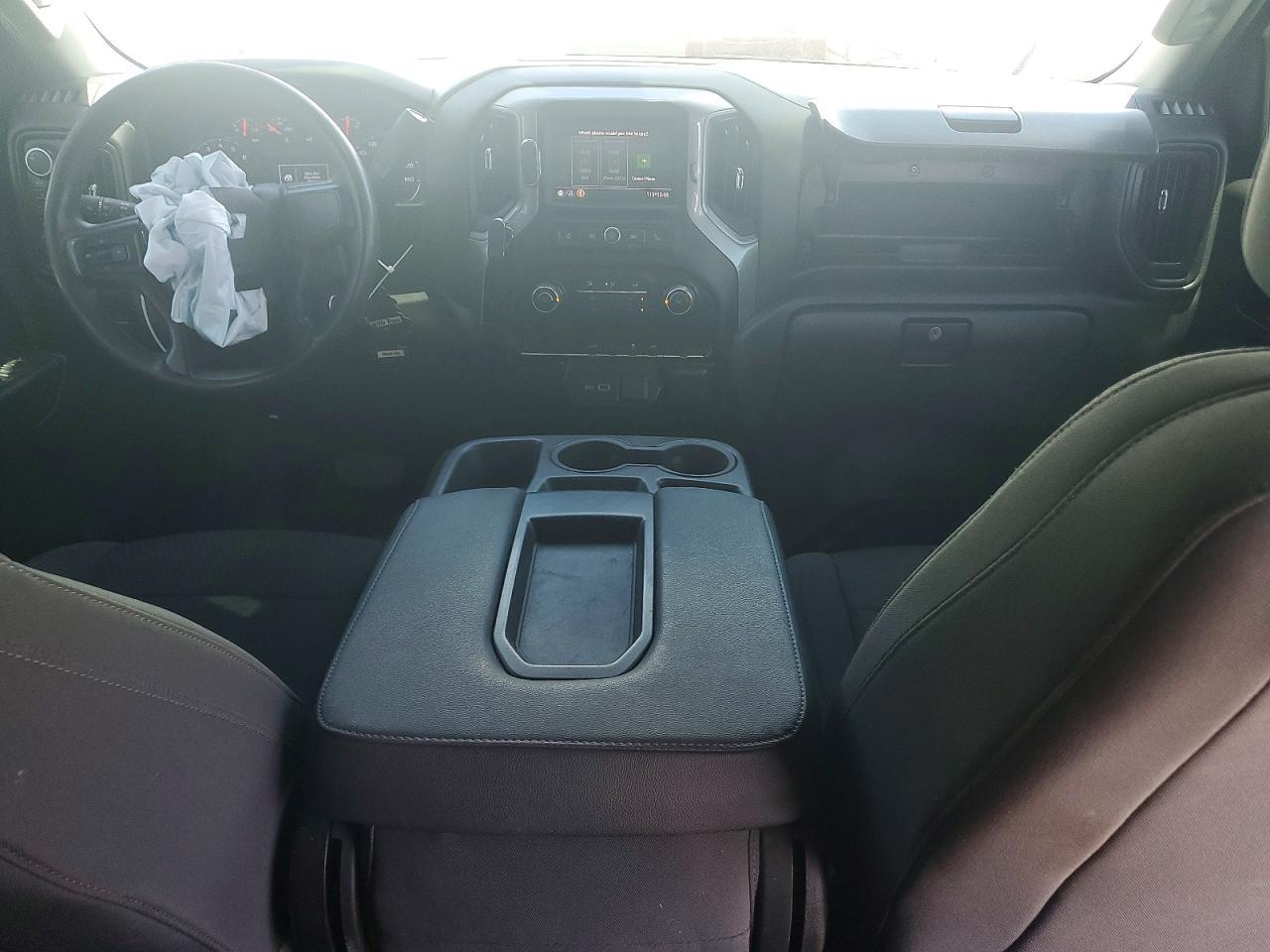 2021 Chevrolet Silverado K1500 - zdjęcie 8